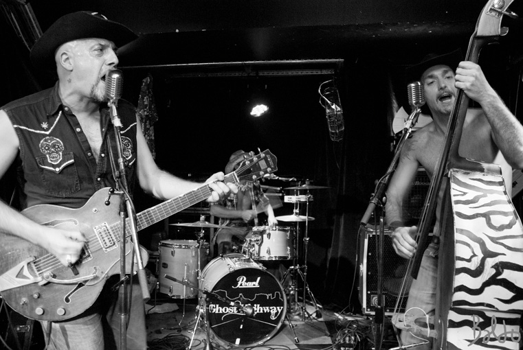 rocker-k-combus201_22_2006-053